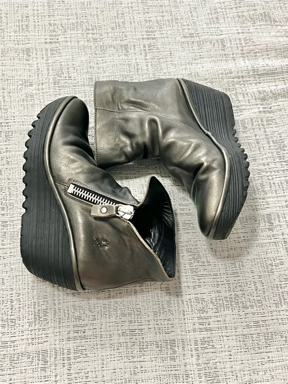 Fly London Olive Green Leather Ankle Boots Women’s EU 39 US 8.5-9